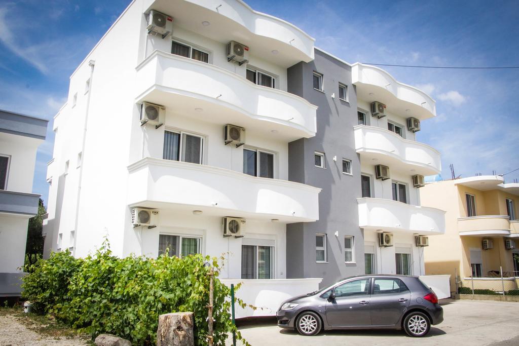 Apartments Casa Mia Ulcinj Exterior photo